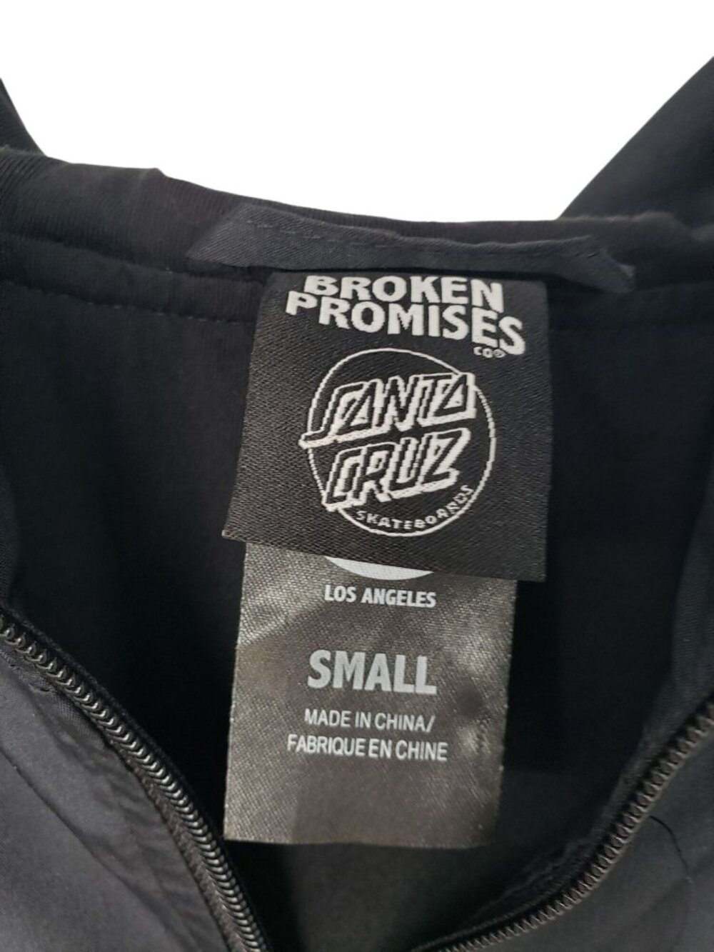 Santa Cruz Broken Promises Black Hooded Windbreaker Jacket Womens S Packable - Picture 5 of 11